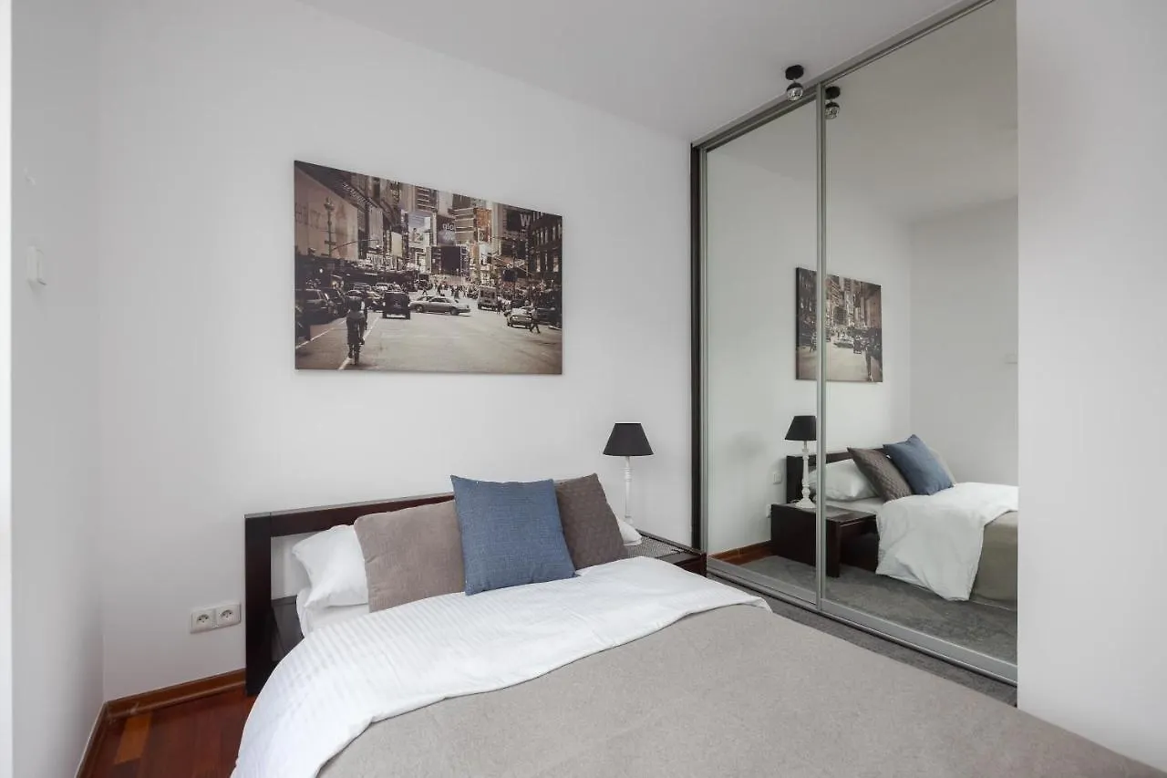 ורשה Bemowo Modern Grey Apartment